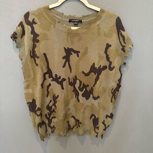 Camo distressed sweater Size S